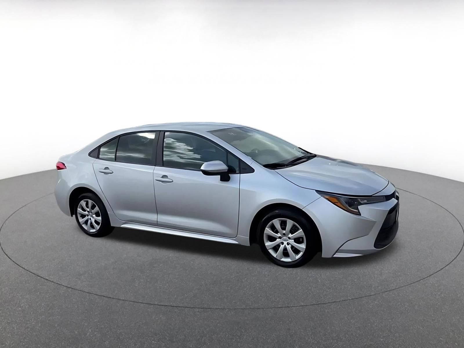 Thumbnail: 2025 Toyota Corolla - 2