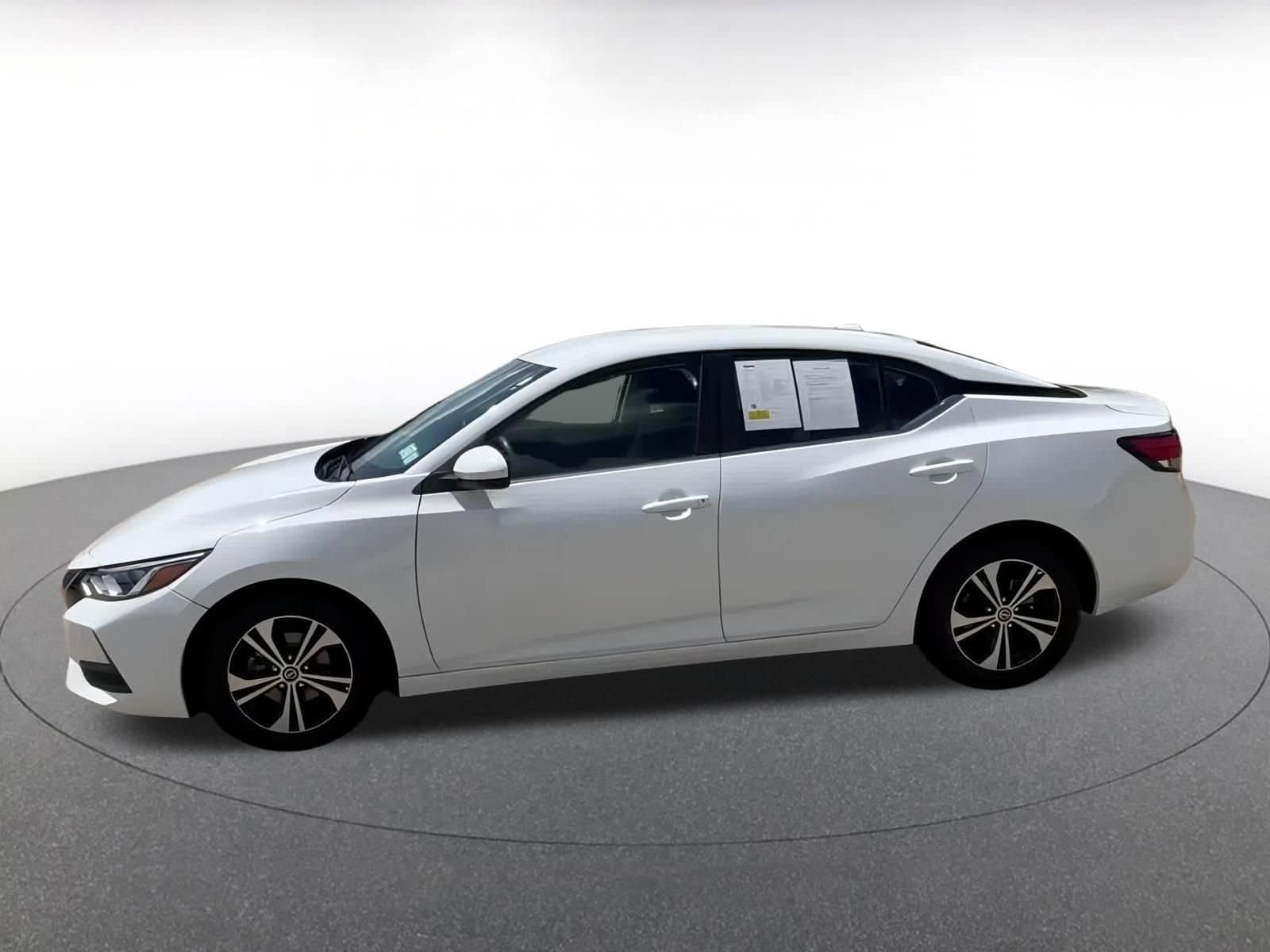 Thumbnail: 2023 Nissan Sentra - 9