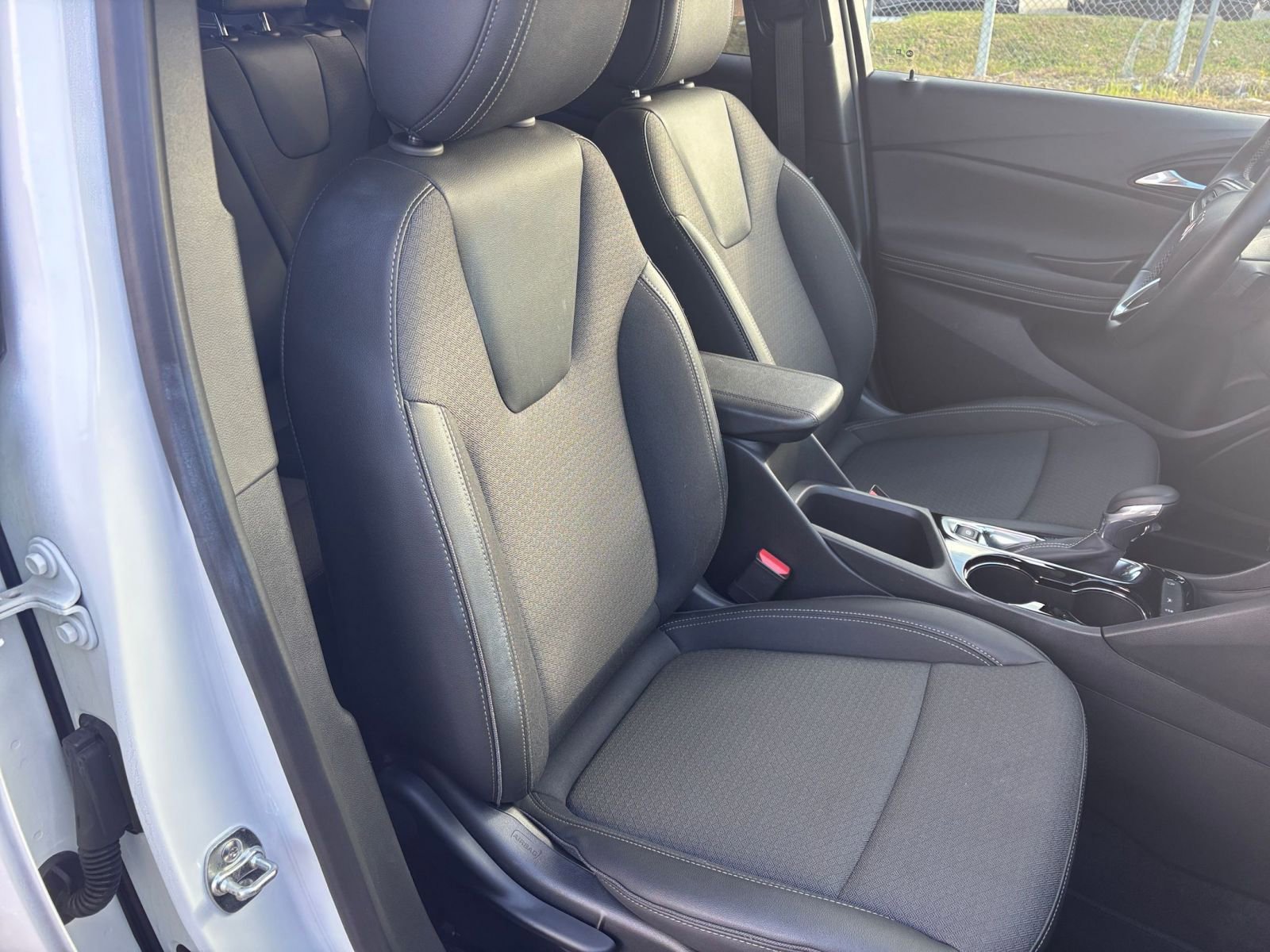 Thumbnail: 2025 Buick Encore GX - 34