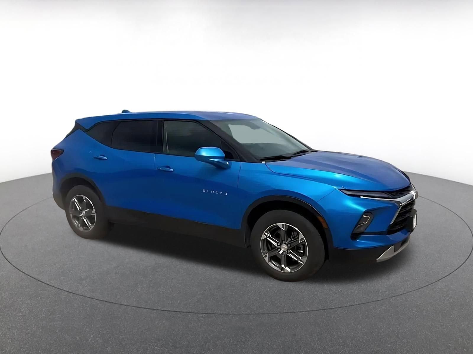 Thumbnail: 2025 Chevrolet Blazer - 2