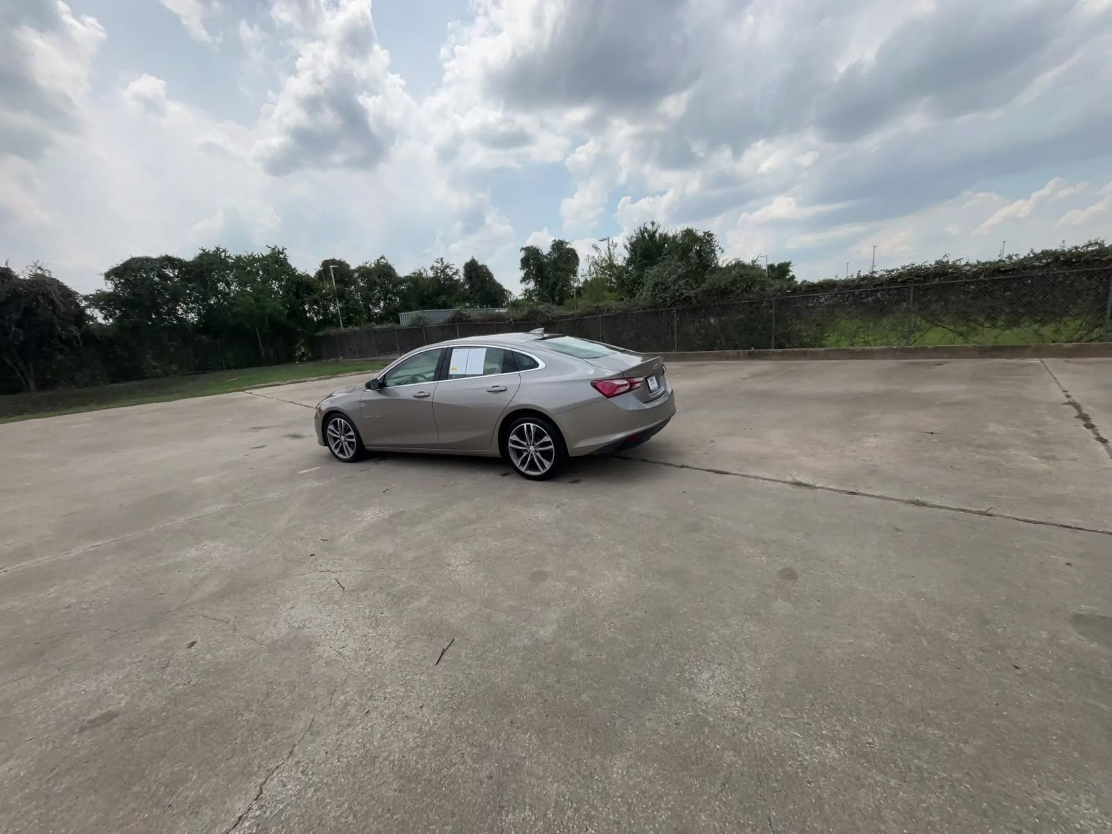 Thumbnail: 2024 Chevrolet Malibu - 16