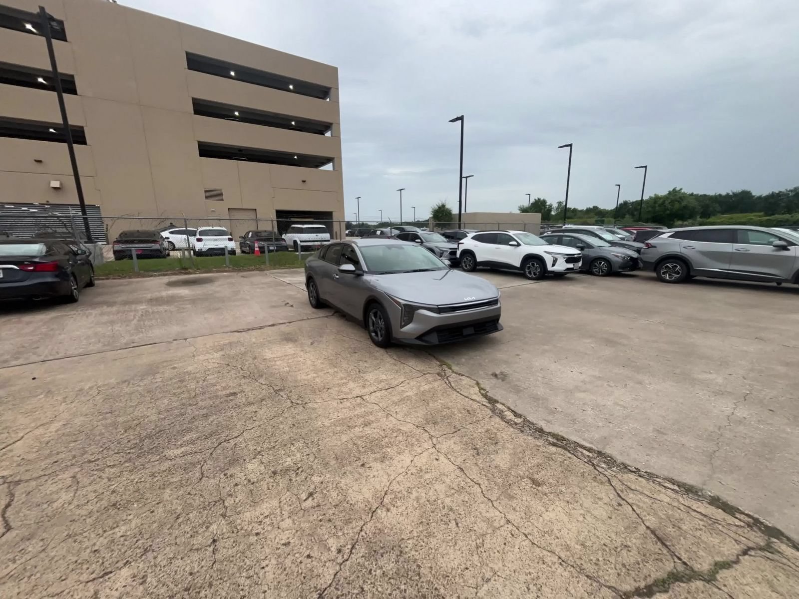 Thumbnail: 2025 Kia K4 - 16