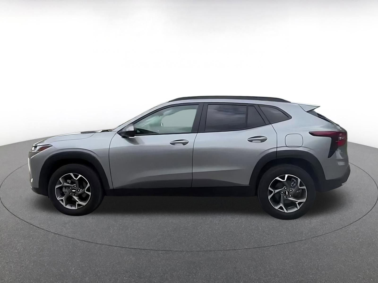 Thumbnail: 2025 Chevrolet Trax - 9