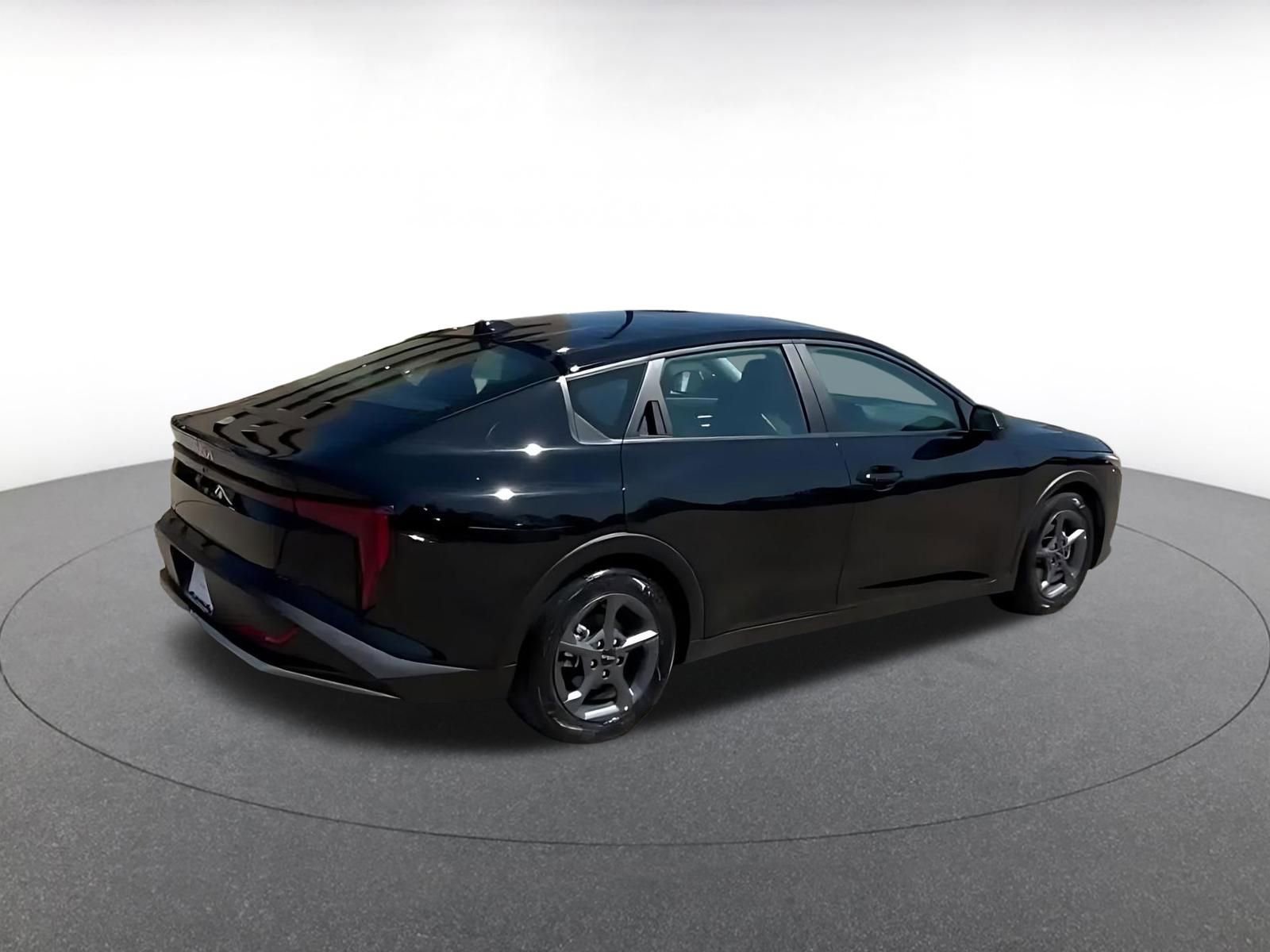 Thumbnail: 2025 Kia K4 - 11