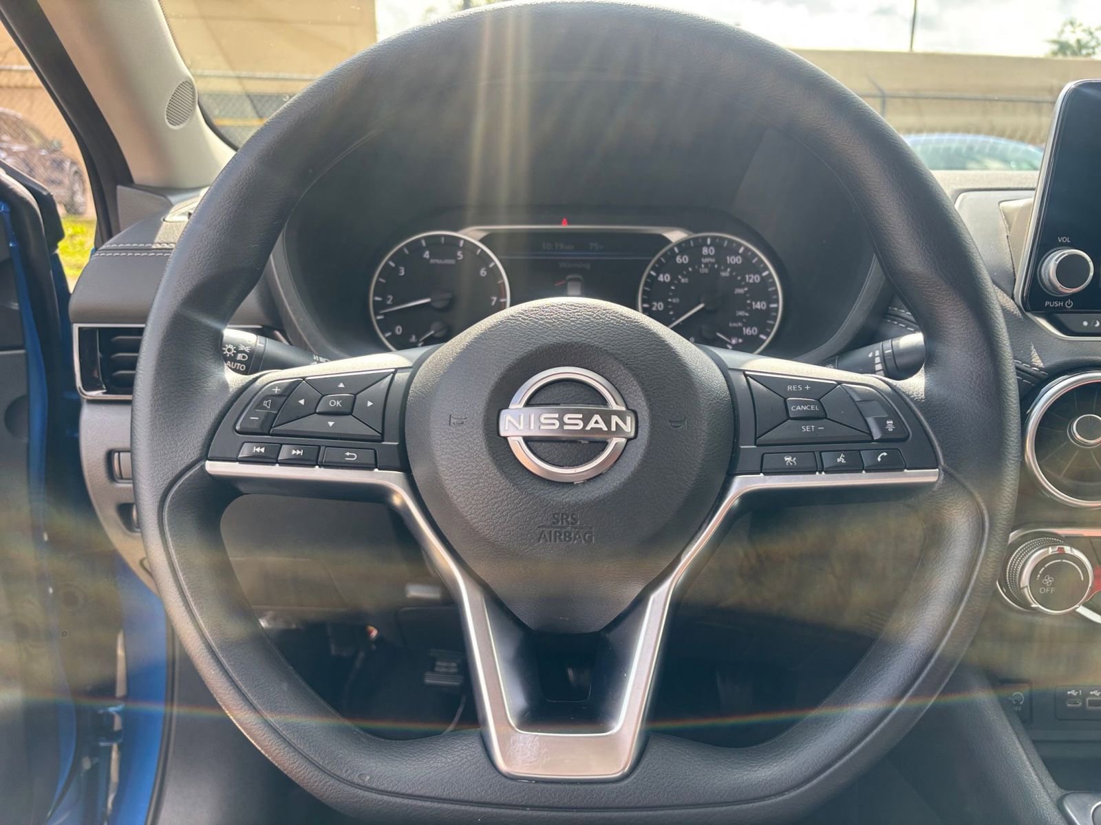 Thumbnail: 2025 Nissan Sentra - 25