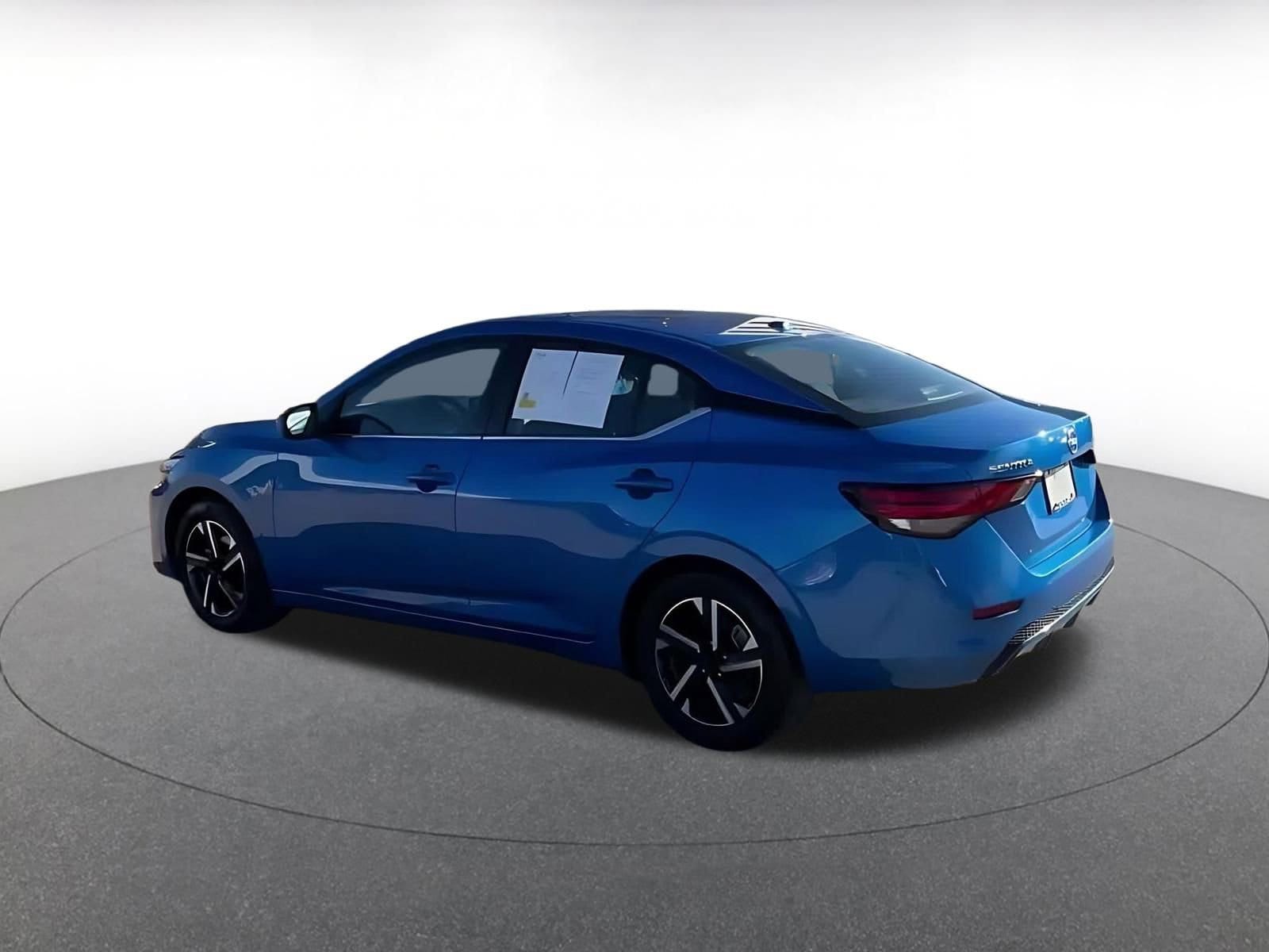 Thumbnail: 2025 Nissan Sentra - 9