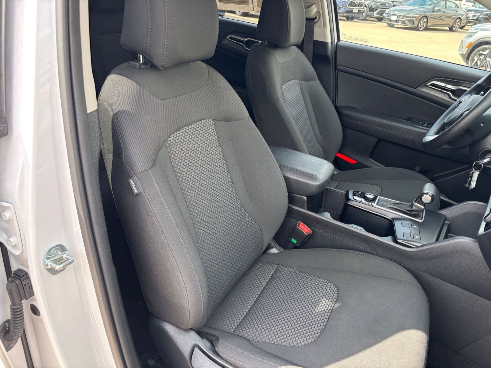 Thumbnail: 2025 Kia Sportage - 35