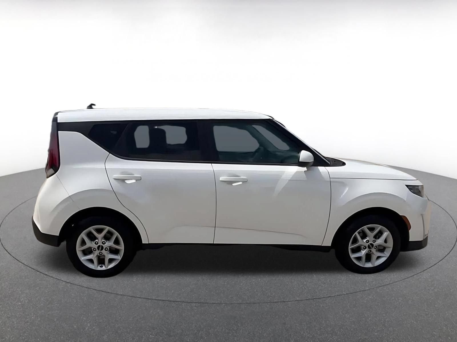 Thumbnail: 2025 Kia Soul - 16