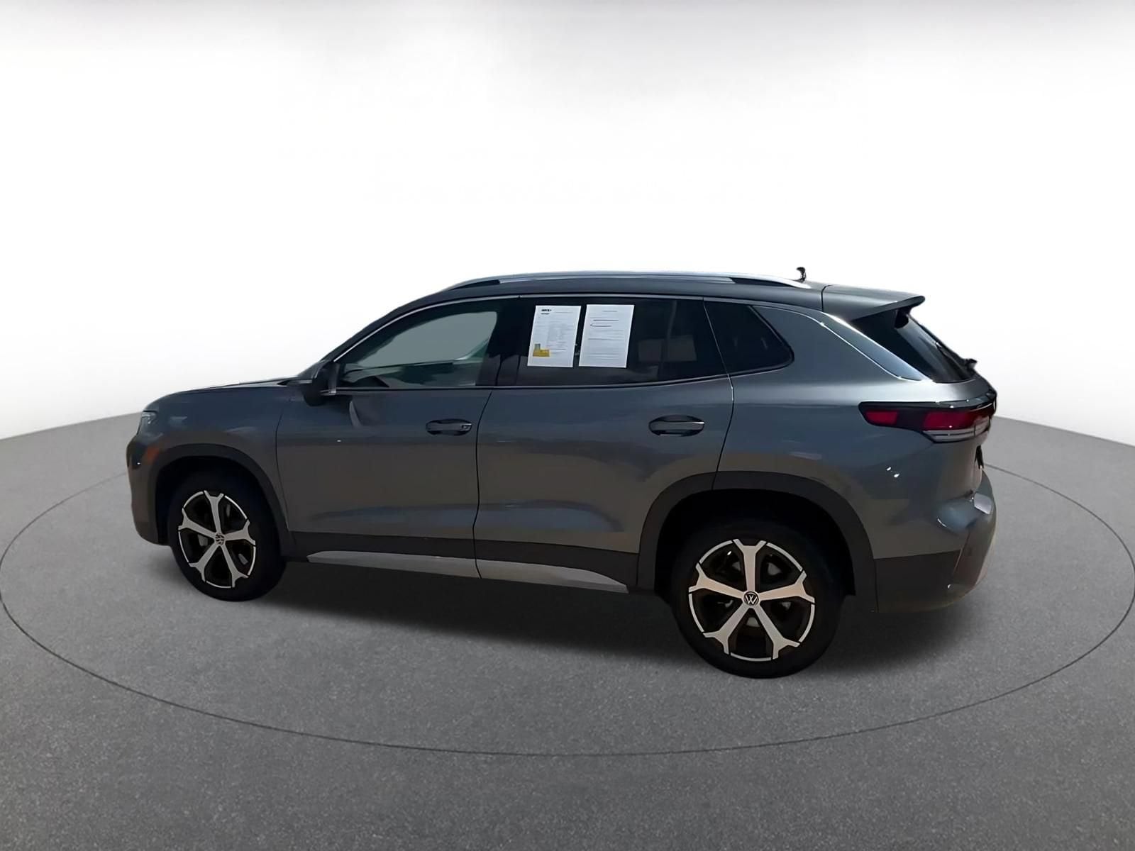 Thumbnail: 2026 Volkswagen Tiguan - 10