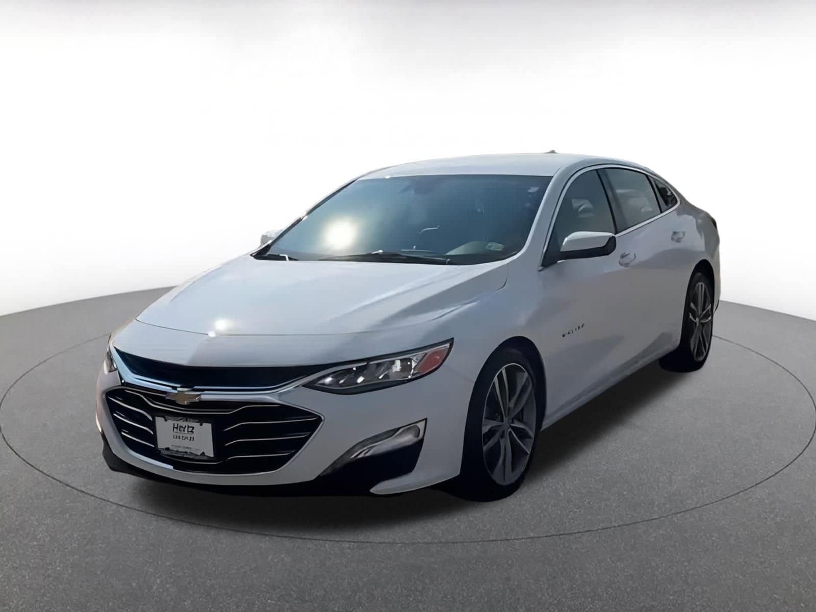 Thumbnail: 2024 Chevrolet Malibu - 4