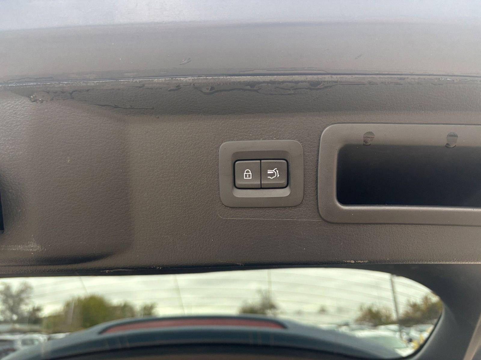 Thumbnail: 2025 Mazda CX-50 - 23