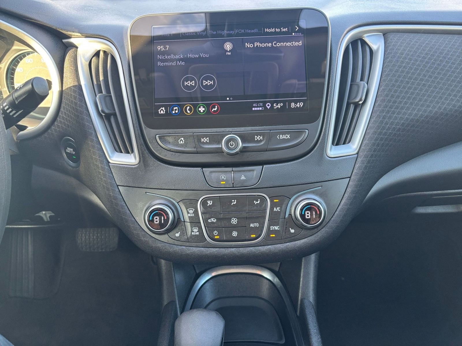 Thumbnail: 2023 Chevrolet Malibu - 18