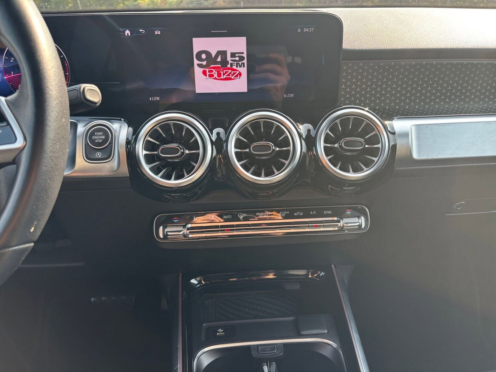 Thumbnail: 2024 Mercedes-Benz GLB - 18