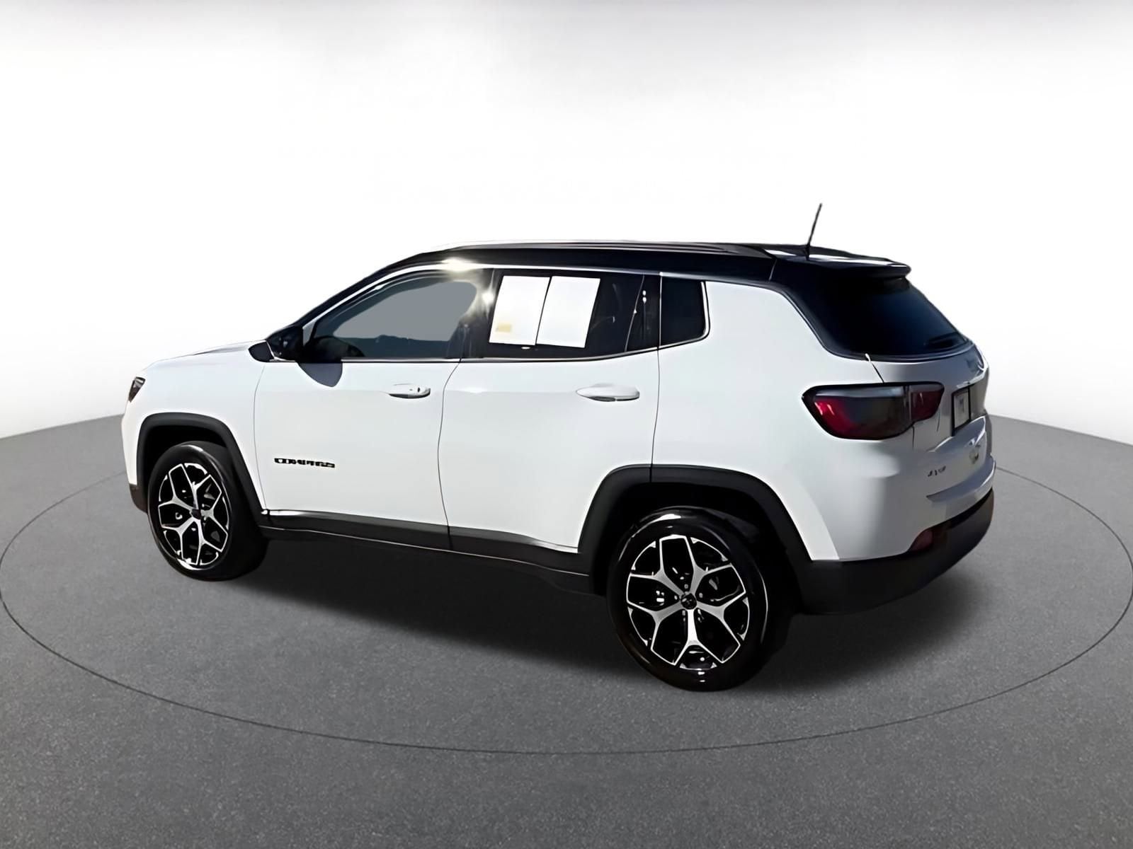 Thumbnail: 2025 Jeep Compass - 16