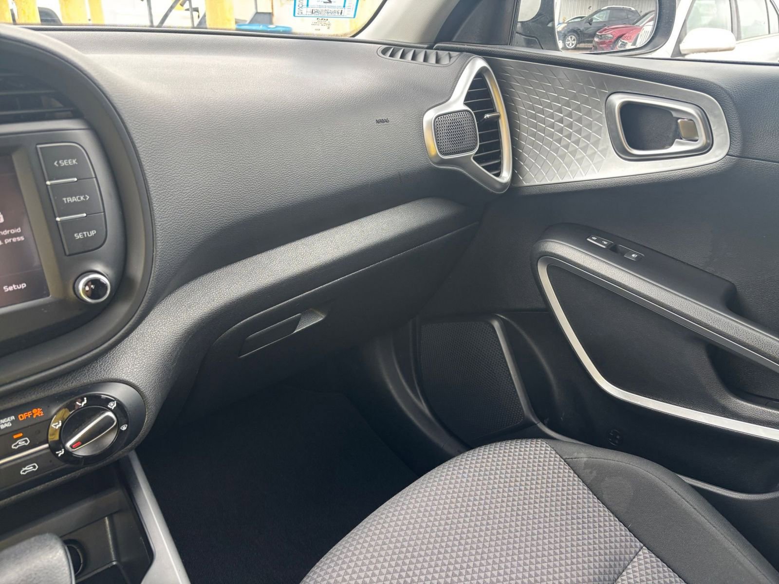 Thumbnail: 2025 Kia Soul - 32