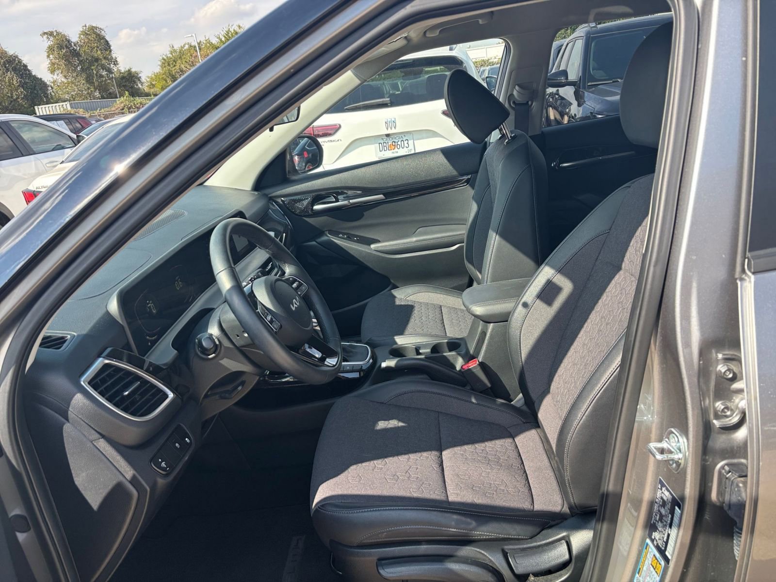 Thumbnail: 2025 Kia Seltos - 24