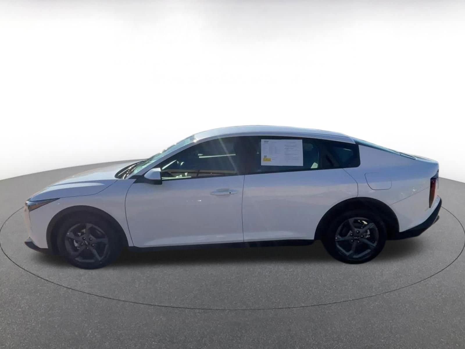 Thumbnail: 2025 Kia K4 - 9