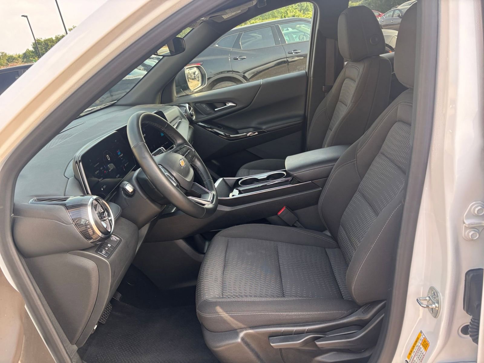 Thumbnail: 2025 Chevrolet Equinox - 28