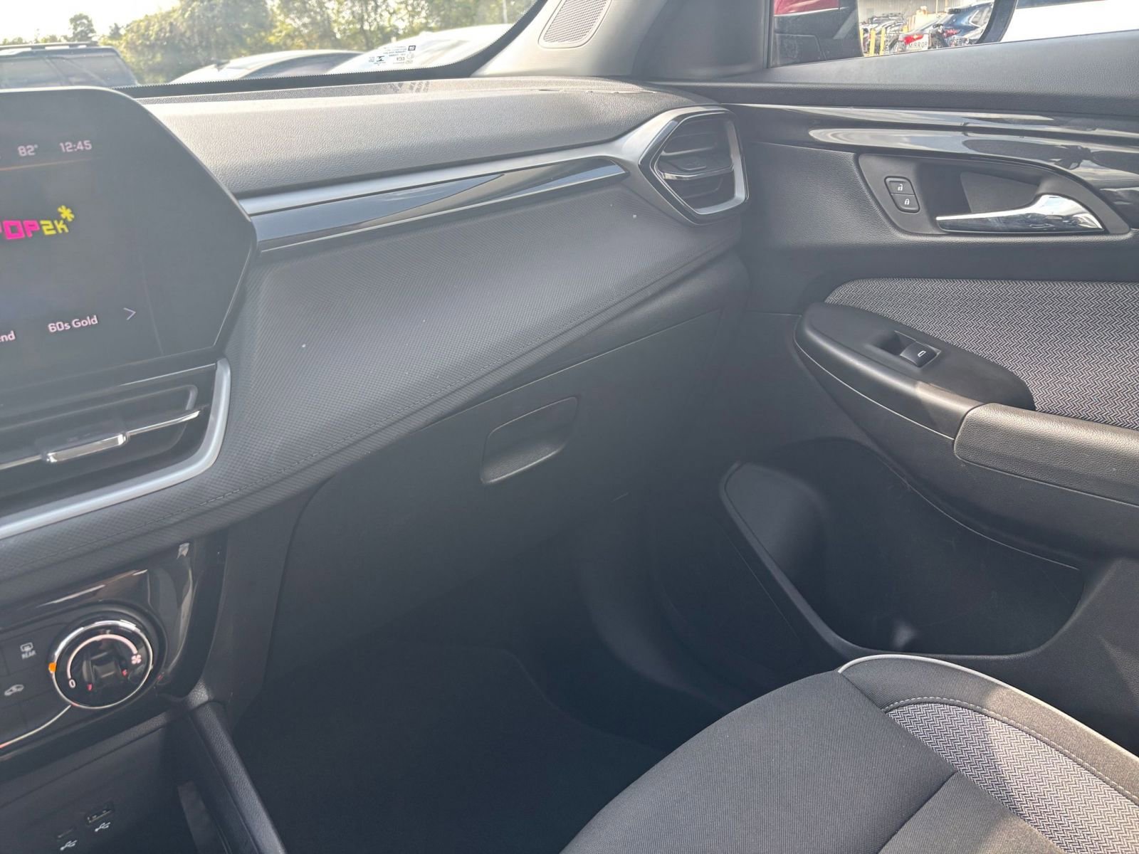 Thumbnail: 2025 Chevrolet TrailBlazer - 33