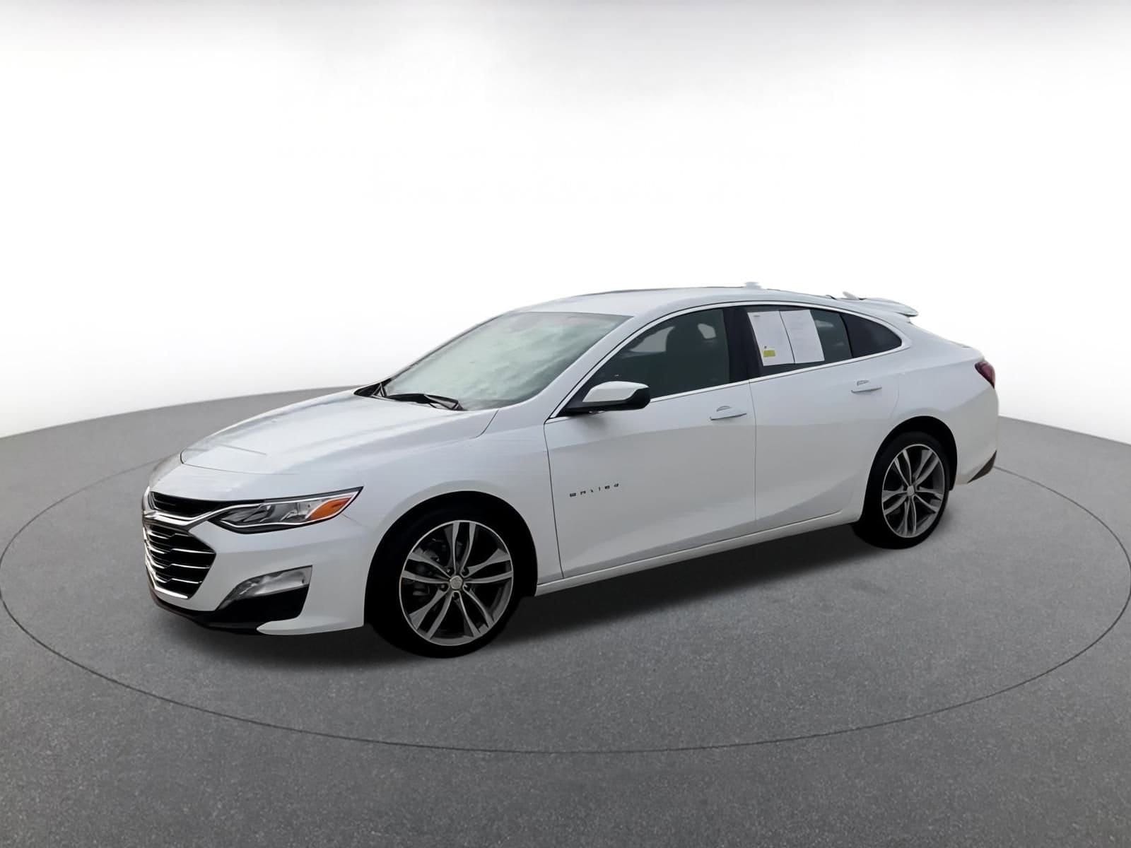 Thumbnail: 2024 Chevrolet Malibu - 9