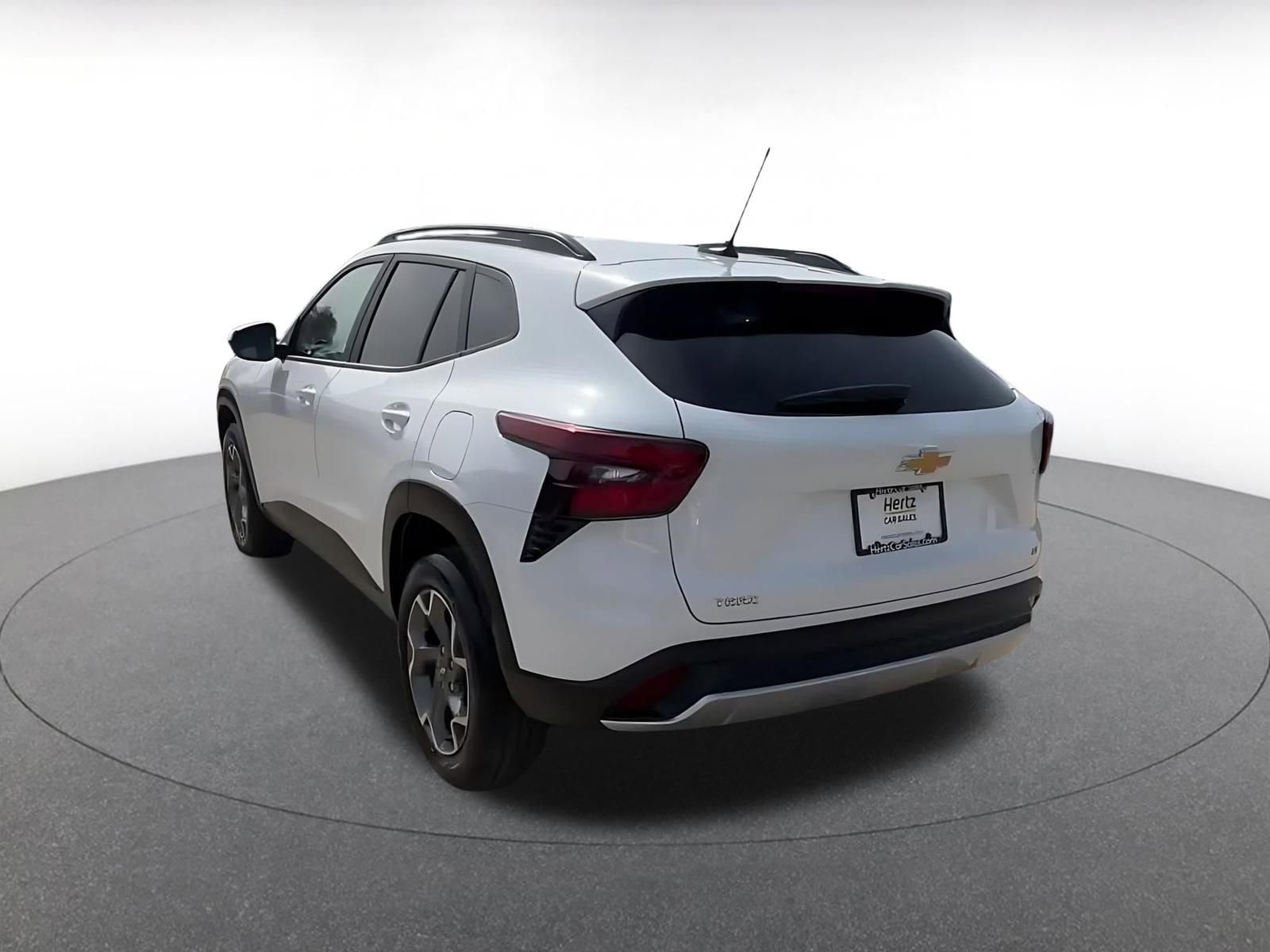 Thumbnail: 2025 Chevrolet Trax - 11