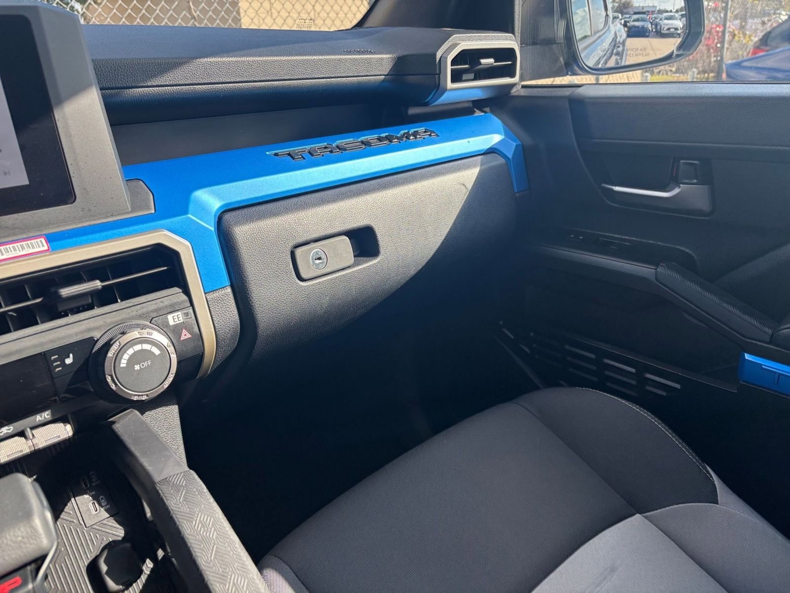 Thumbnail: 2025 Toyota Tacoma - 33