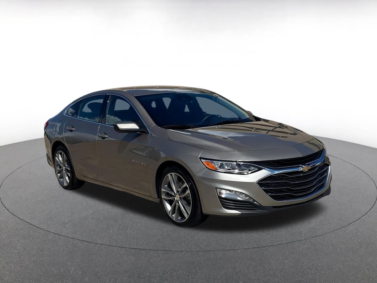 Thumbnail: 2024 Chevrolet Malibu - 1