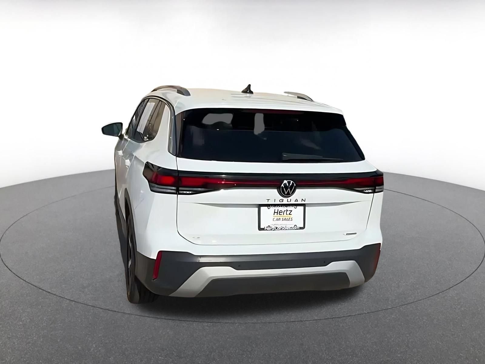 Thumbnail: 2026 Volkswagen Tiguan - 4