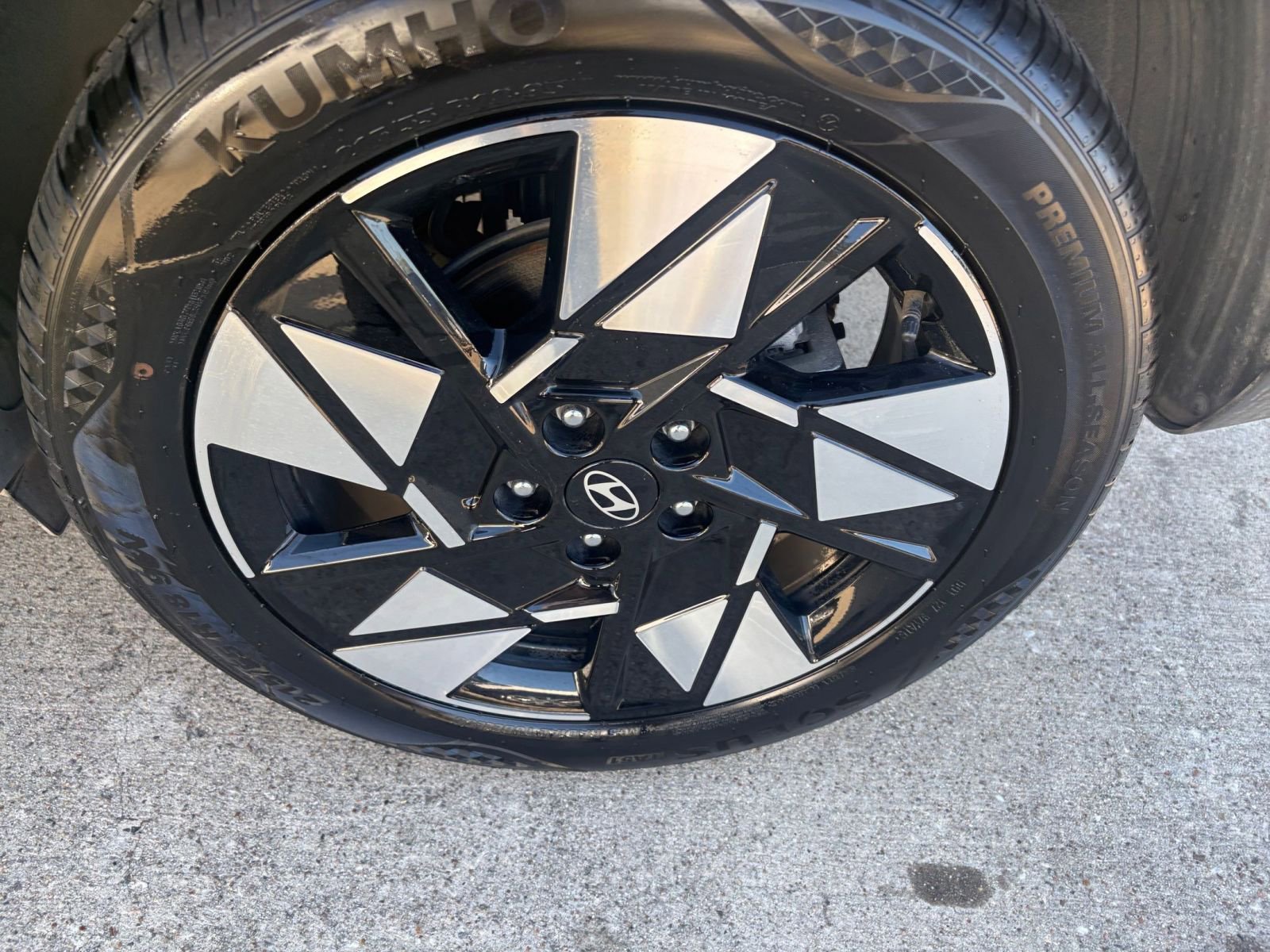 Thumbnail: 2025 Hyundai Kona - 28