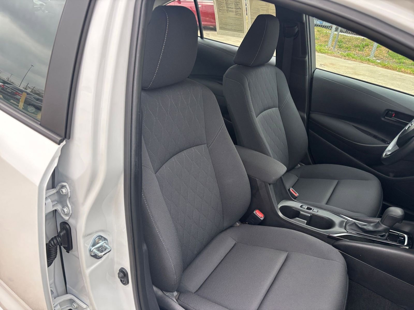 Thumbnail: 2025 Toyota Corolla - 34