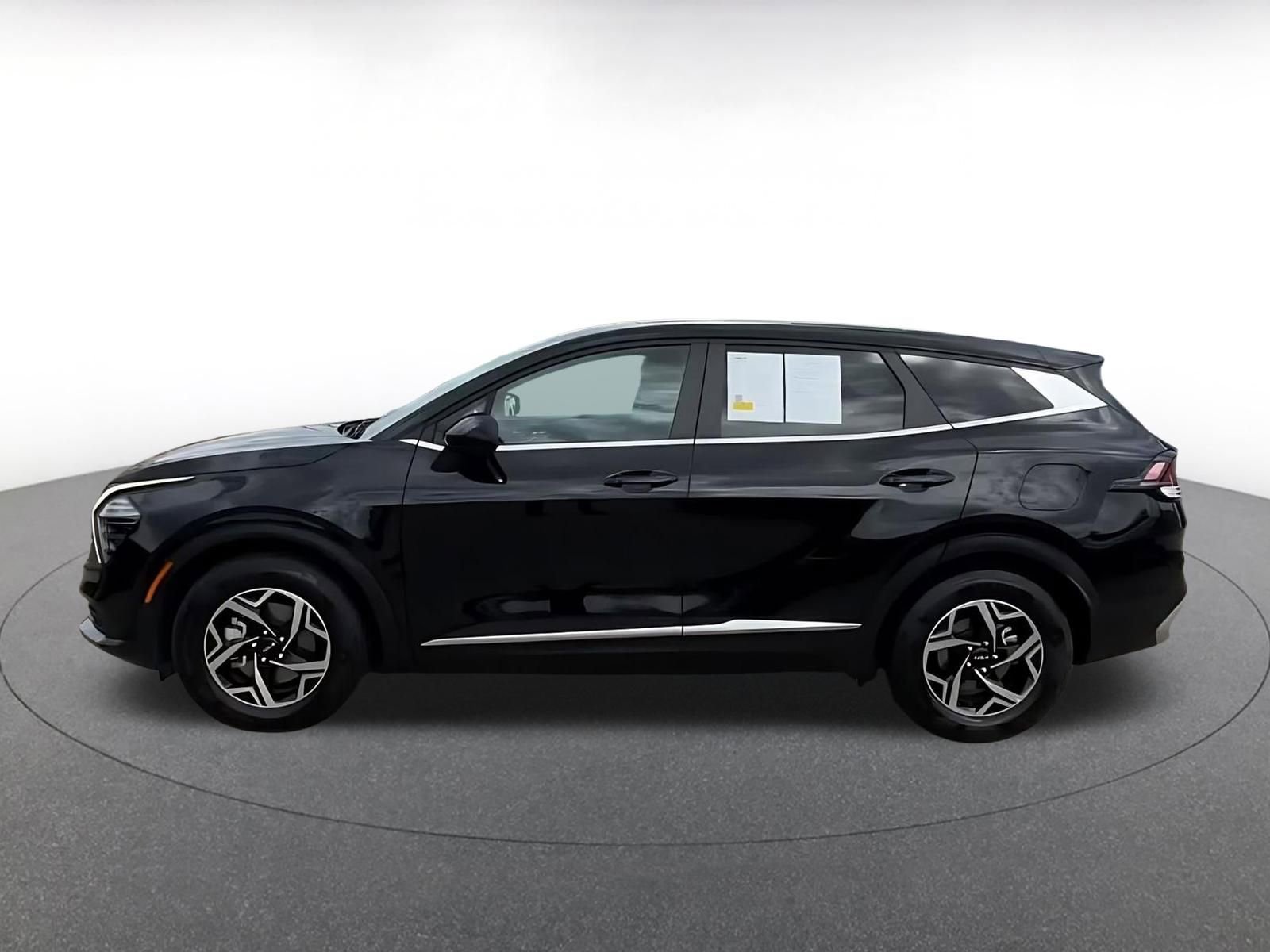 Thumbnail: 2025 Kia Sportage - 9