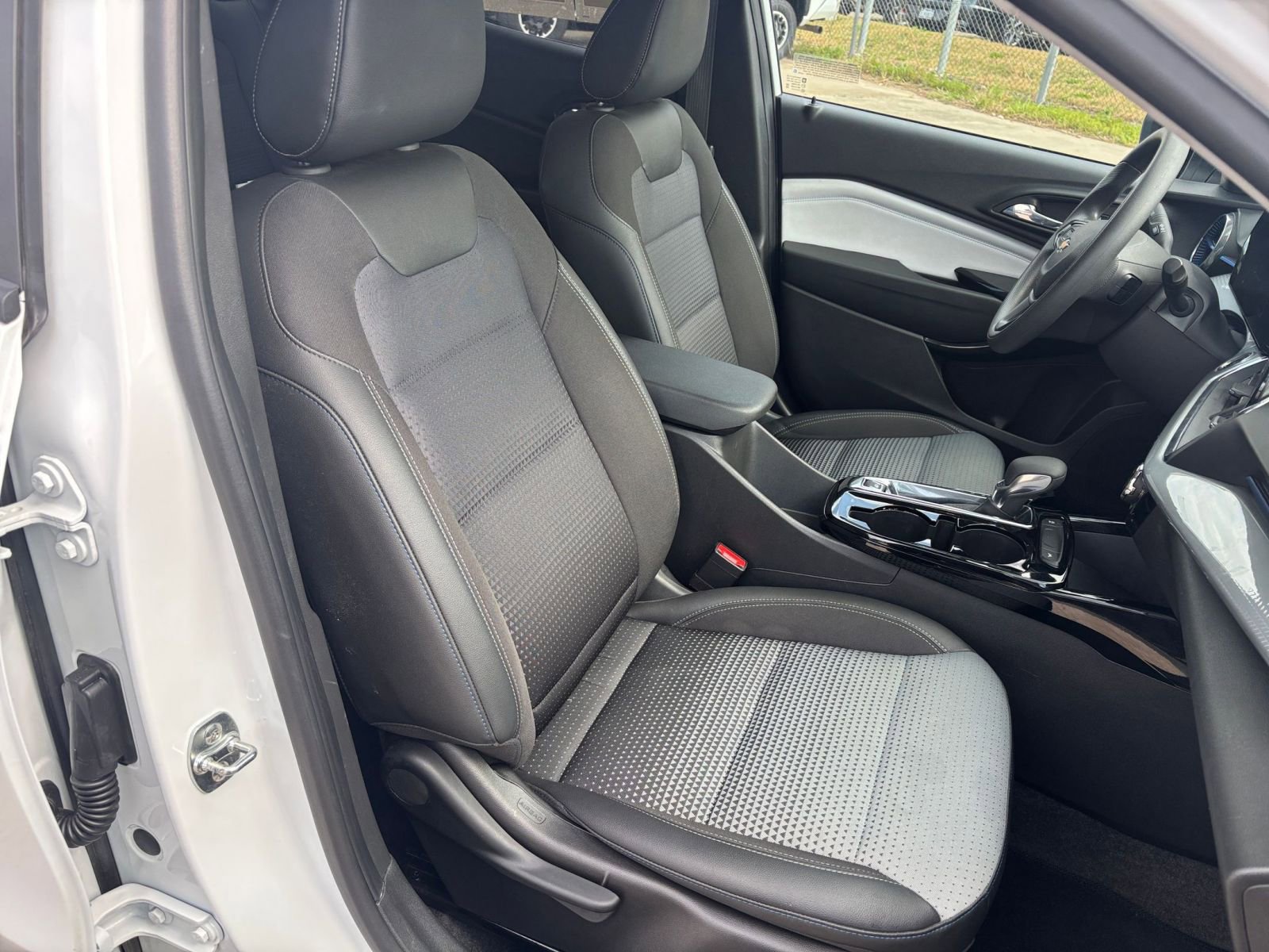 Thumbnail: 2025 Chevrolet Trax - 35