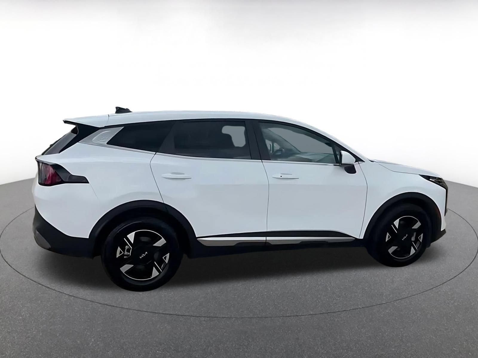 Thumbnail: 2026 Kia Sportage - 15