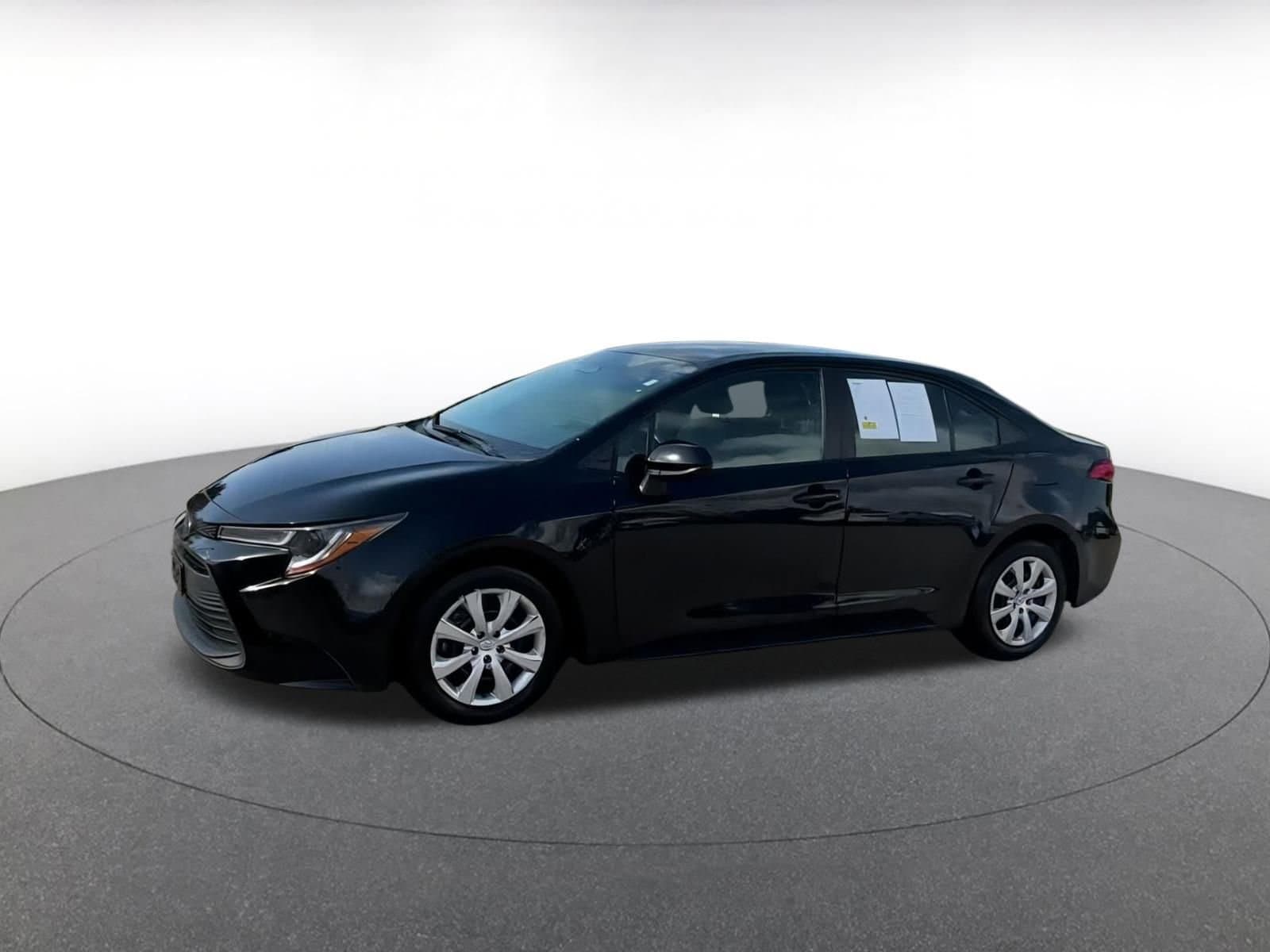 2024 Toyota Corolla LE 4