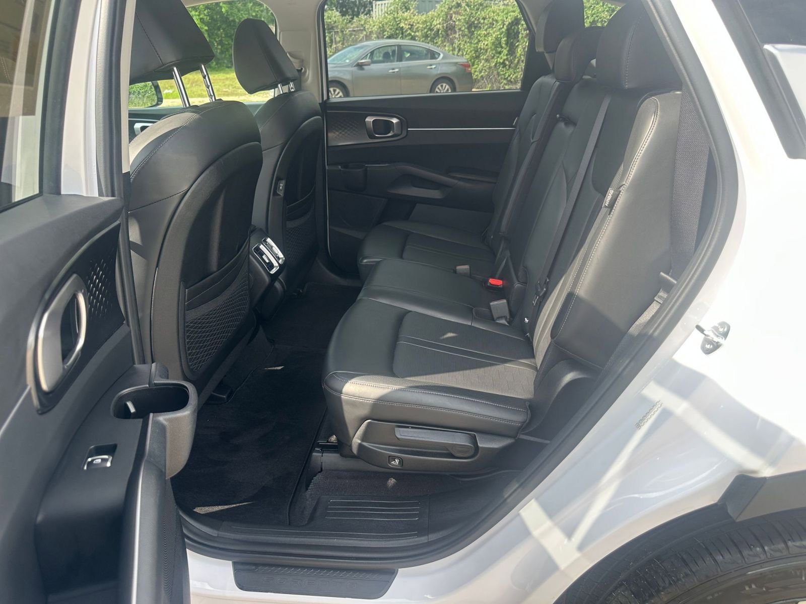 2024 Kia Sorento S 21