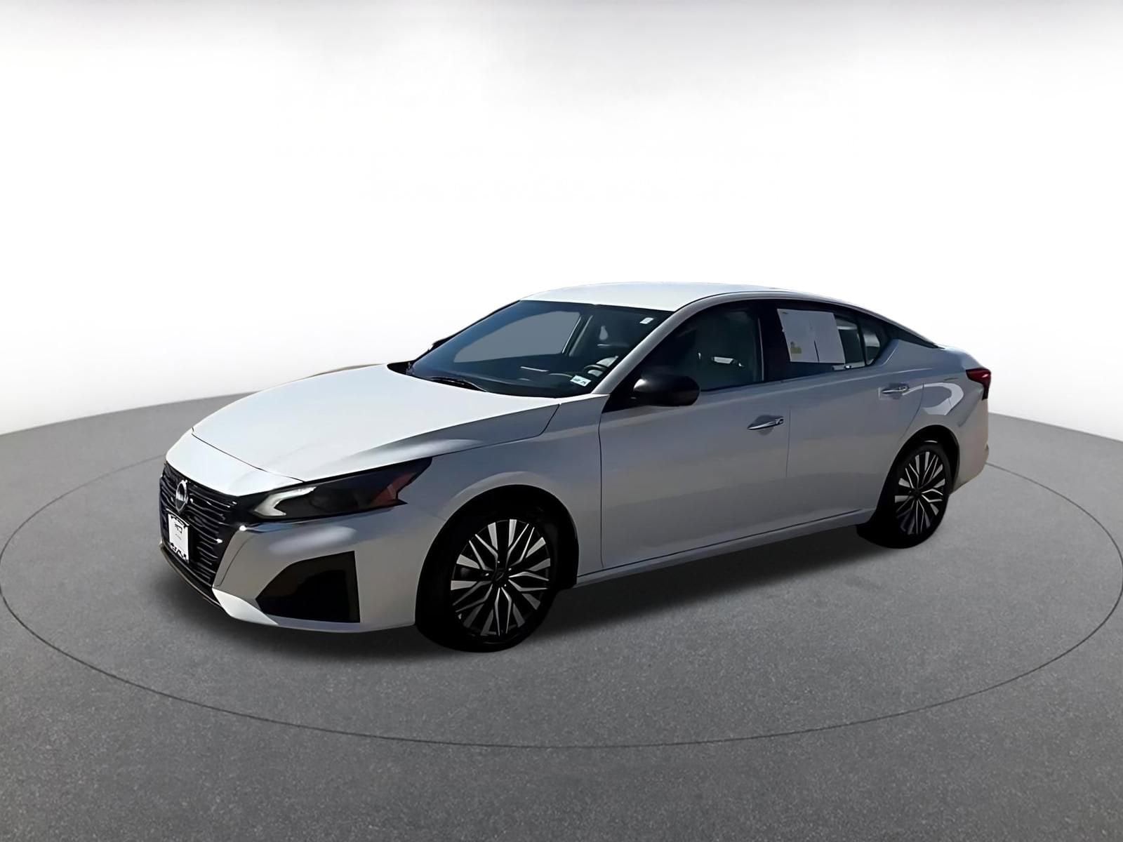 Thumbnail: 2025 Nissan Altima - 8