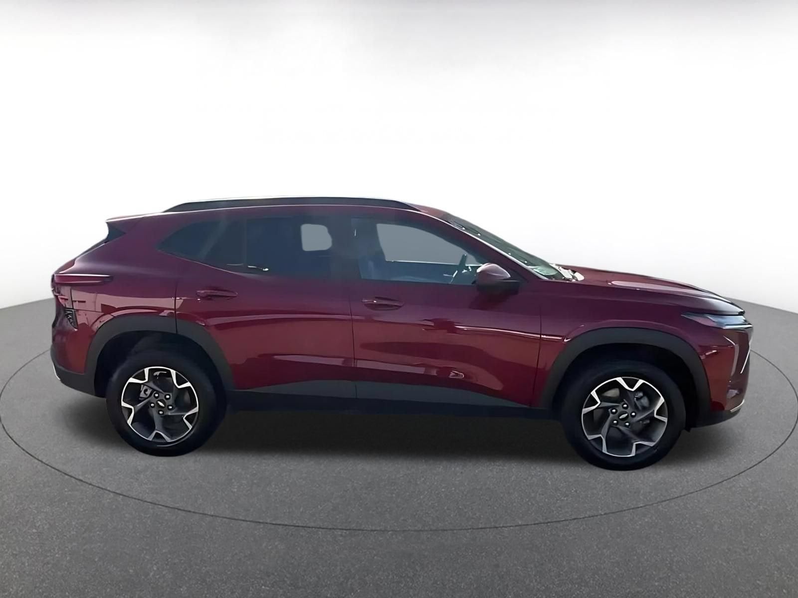 Thumbnail: 2025 Chevrolet Trax - 15