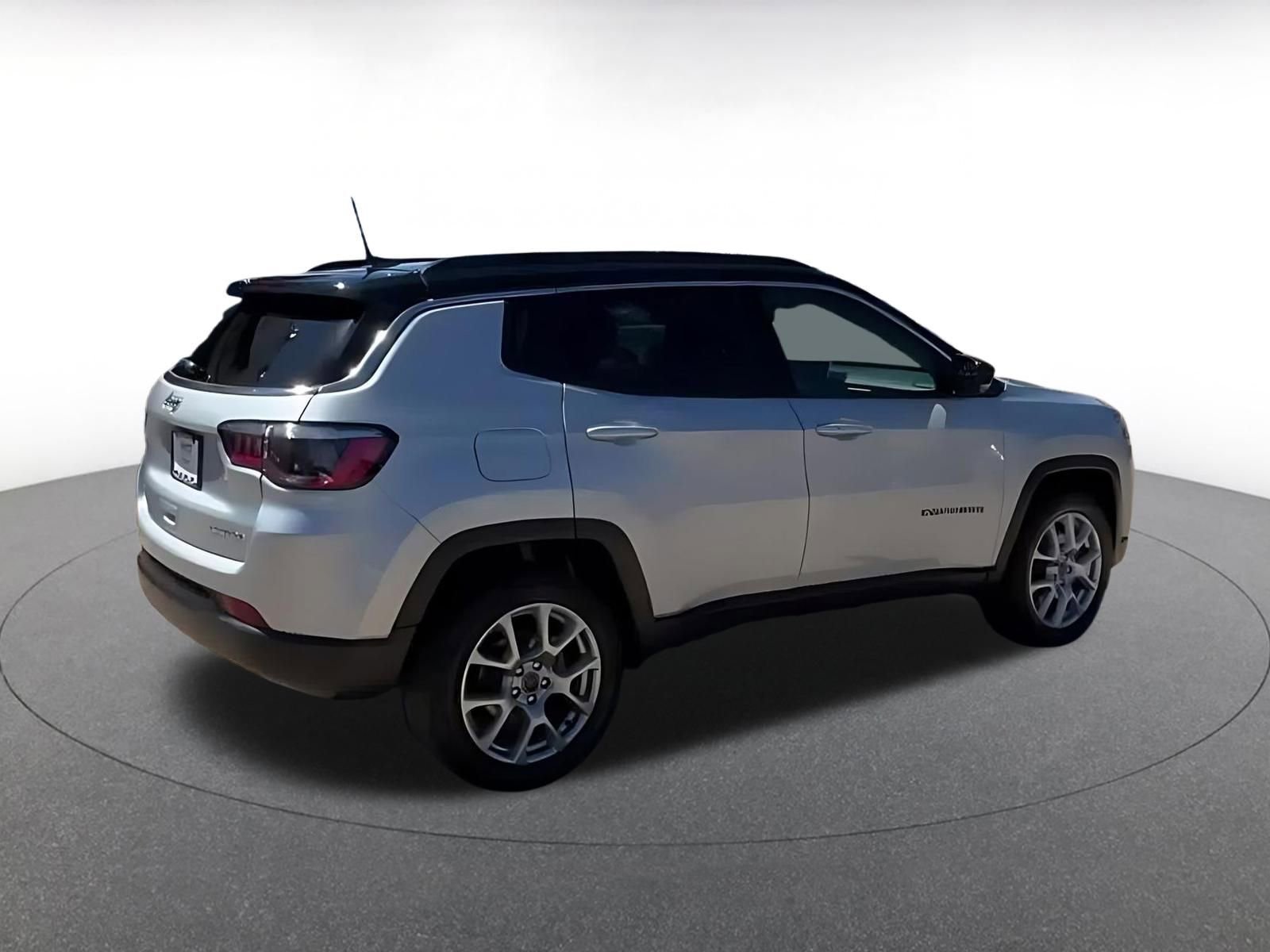 Thumbnail: 2025 Jeep Compass - 15