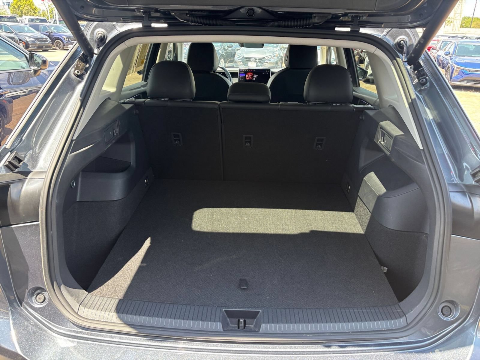 Thumbnail: 2026 Volkswagen Tiguan - 32