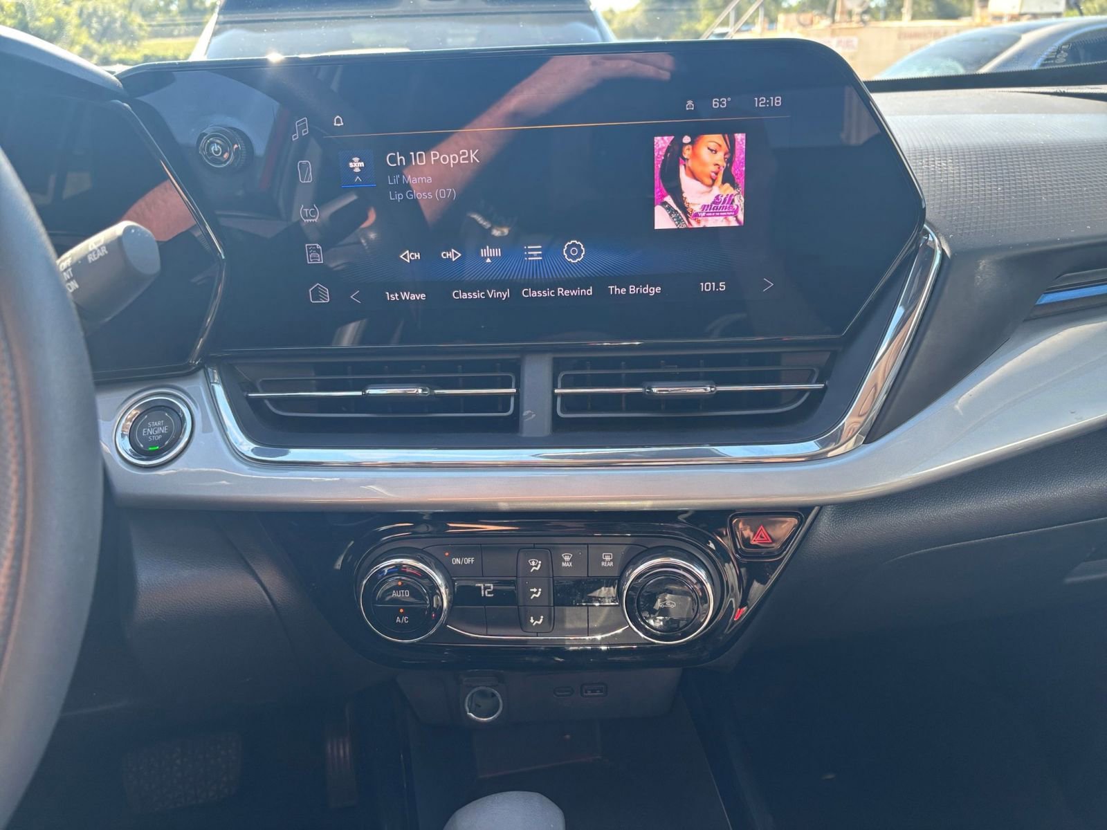 Thumbnail: 2025 Chevrolet Trax - 18