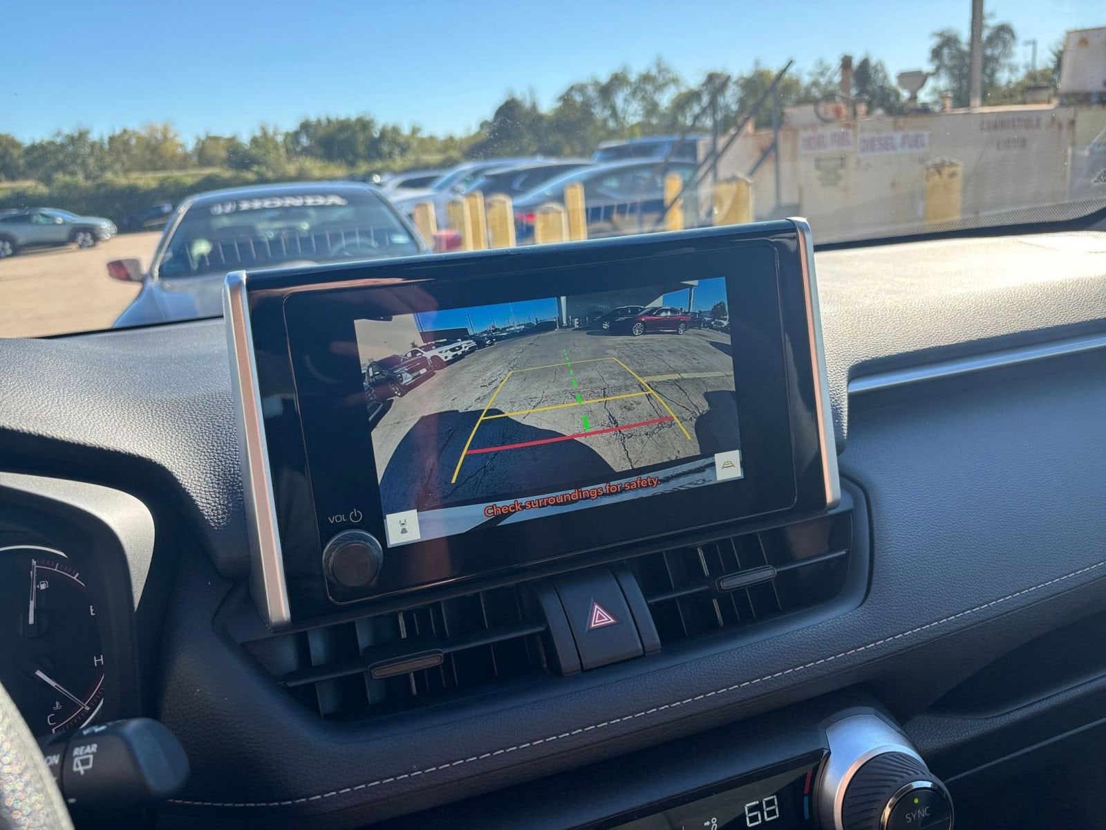 Thumbnail: 2025 Toyota RAV4 - 17