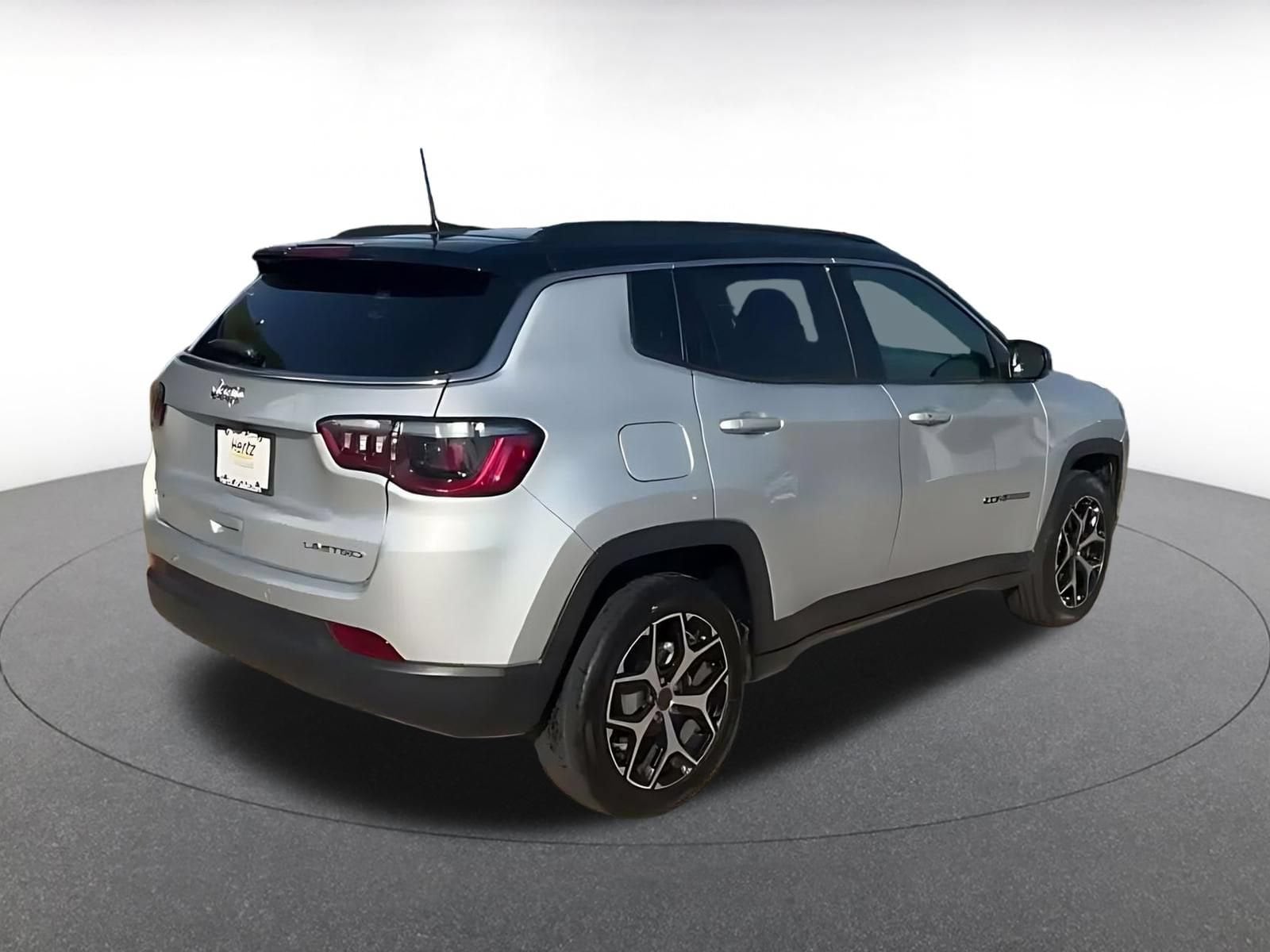 Thumbnail: 2025 Jeep Compass - 14