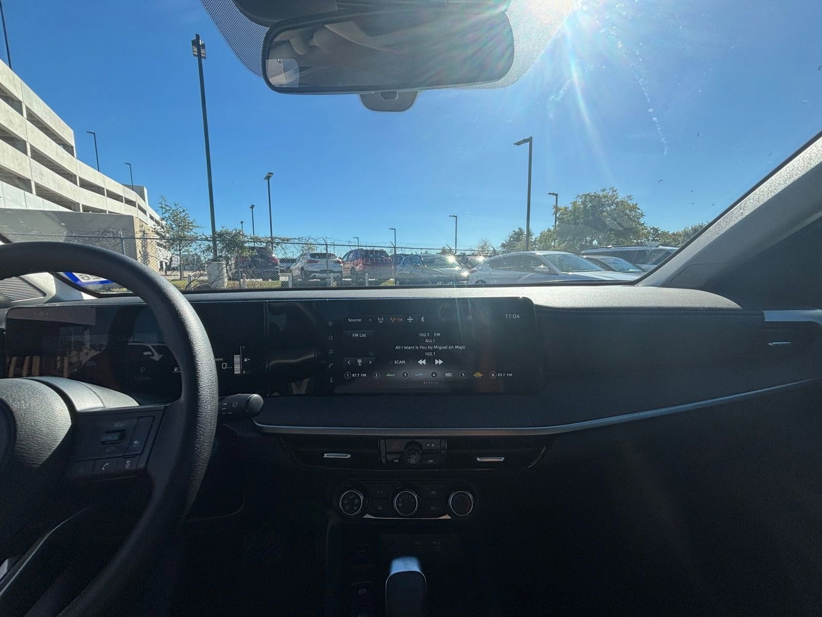 Thumbnail: 2025 Nissan Kicks - 31