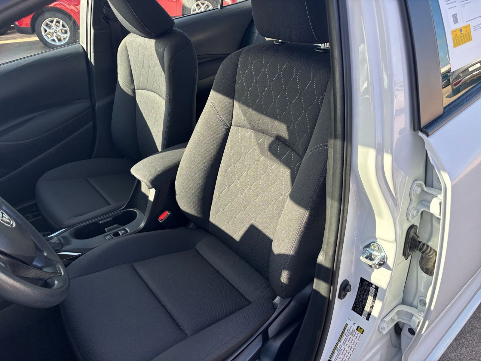 Thumbnail: 2025 Toyota Corolla - 34