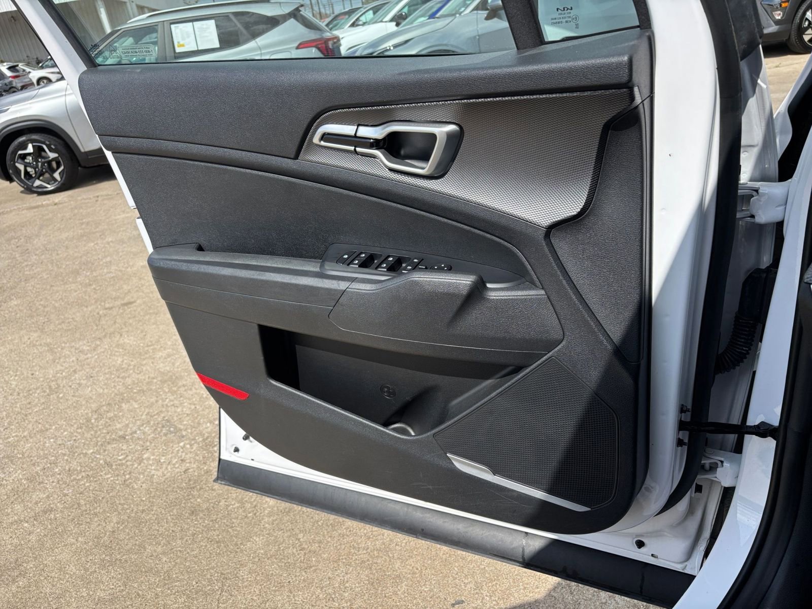 Thumbnail: 2025 Kia Sportage - 18