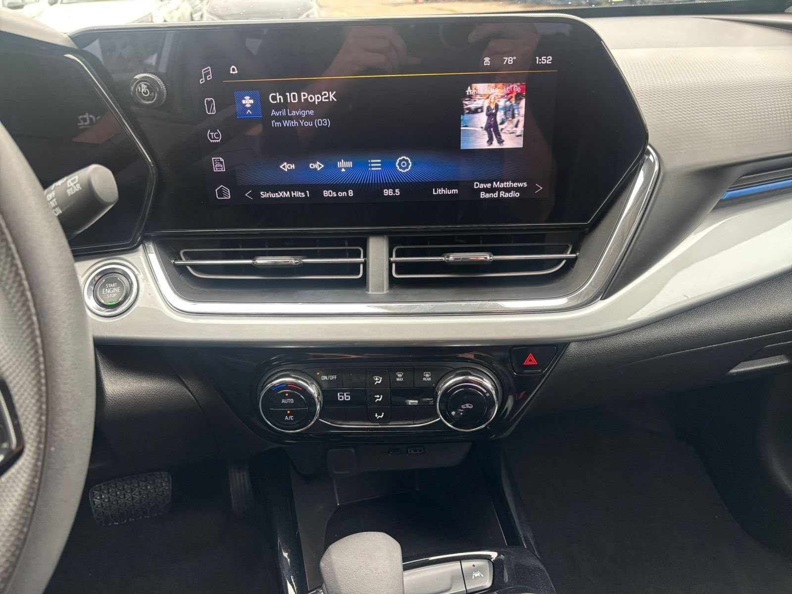 Thumbnail: 2025 Chevrolet Trax - 17