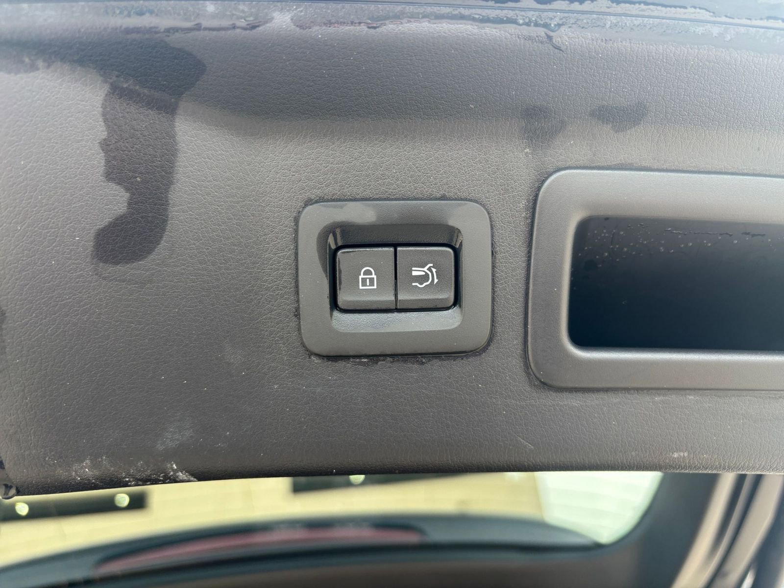 Thumbnail: 2025 Mazda CX-70 - 23