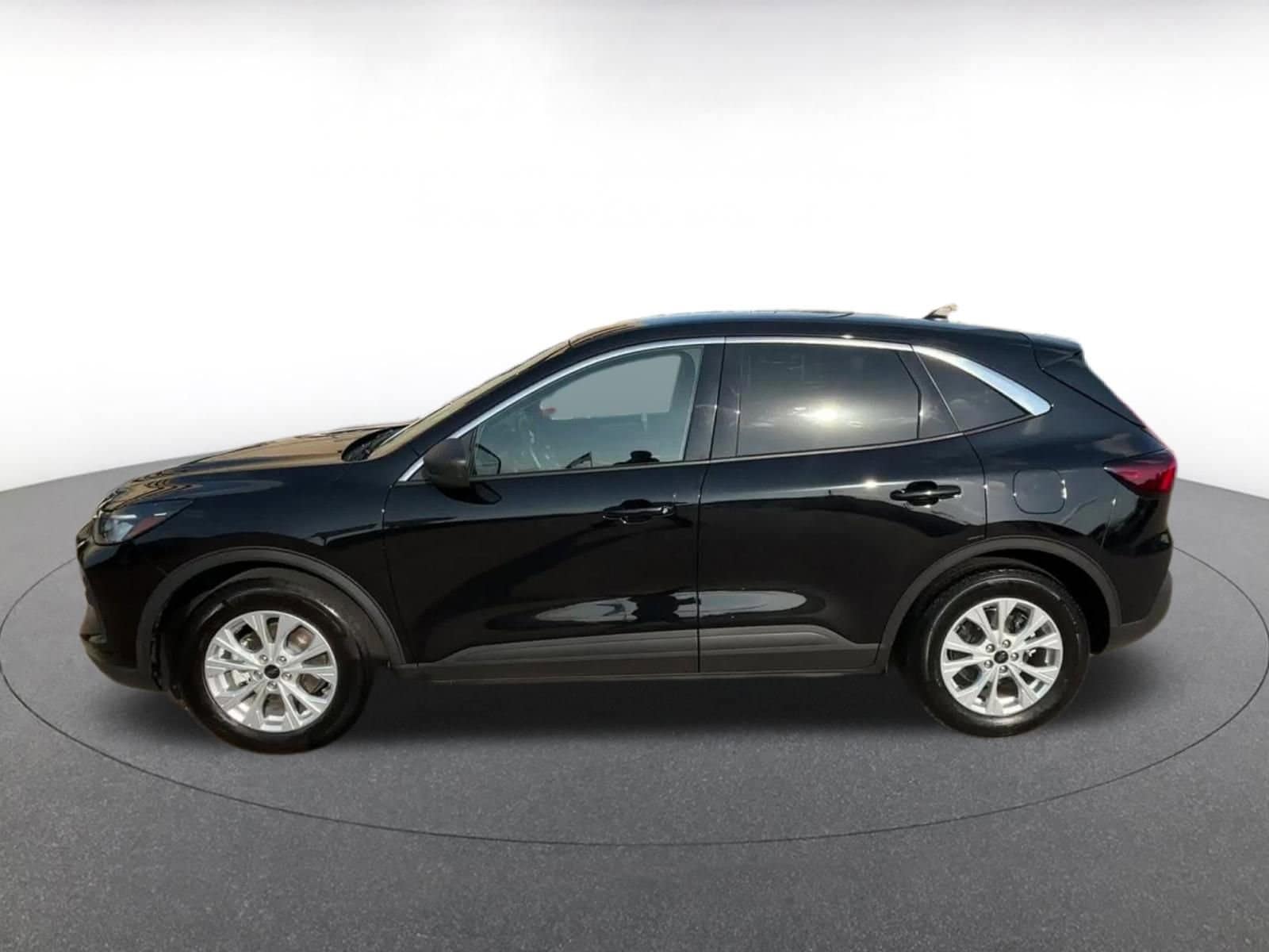 Thumbnail: 2024 Ford Escape - 6