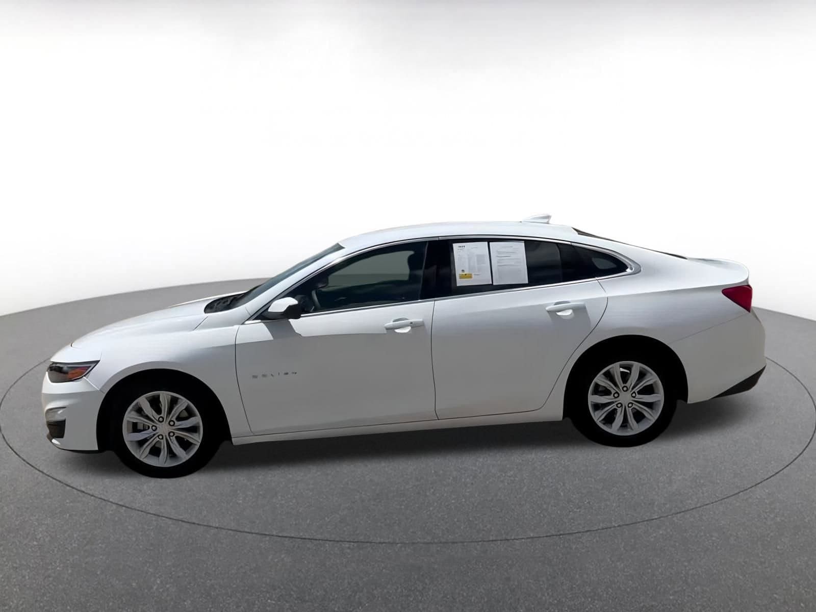 Thumbnail: 2024 Chevrolet Malibu - 9