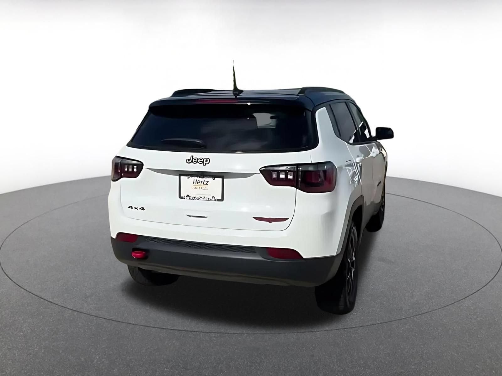 Thumbnail: 2025 Jeep Compass - 13